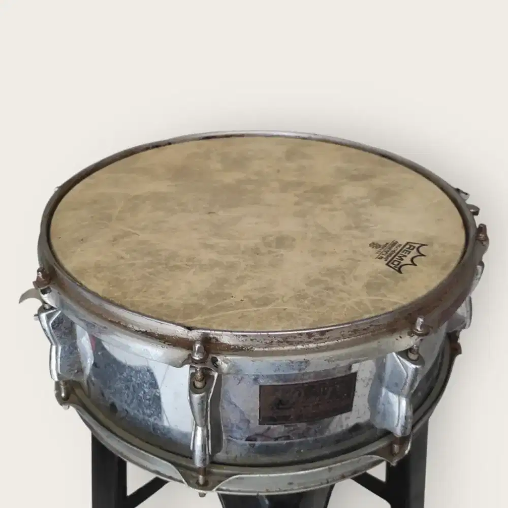 Snare drum pearl export series