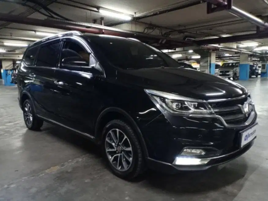 MOBIL PILIHAN - Wuling Cortez 1.8 L Lux Bensin-MT 2018 JUK B
