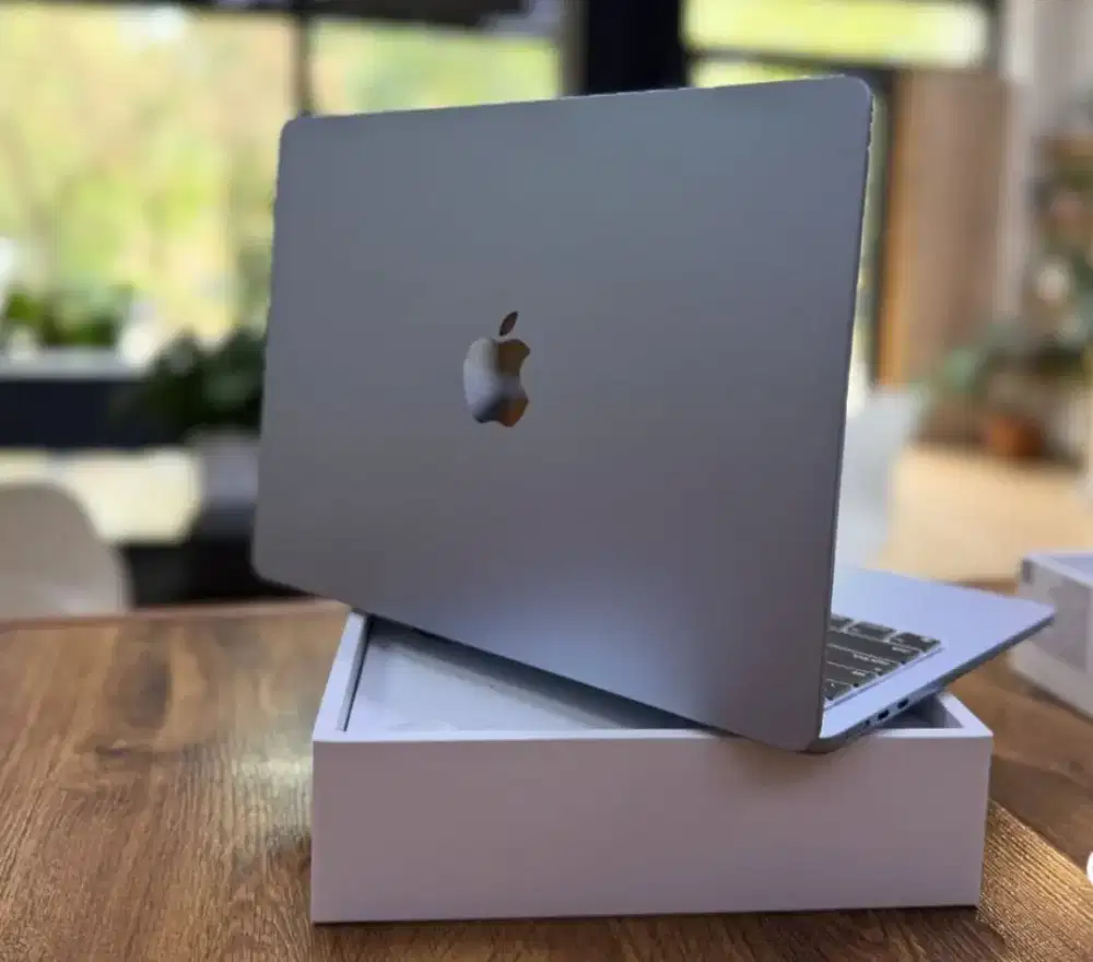 Terima Jual Beli Mcbook baru second Pro Air M1 M2 M3 M4 iPad & Iphond