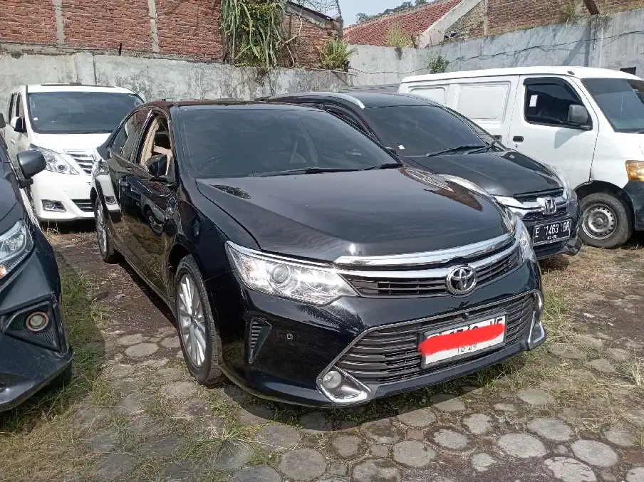 Toyota Camry 2017 Bensin