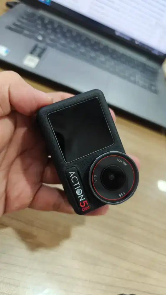 DJI Osmo Action 5 Pro - Adventure Combo