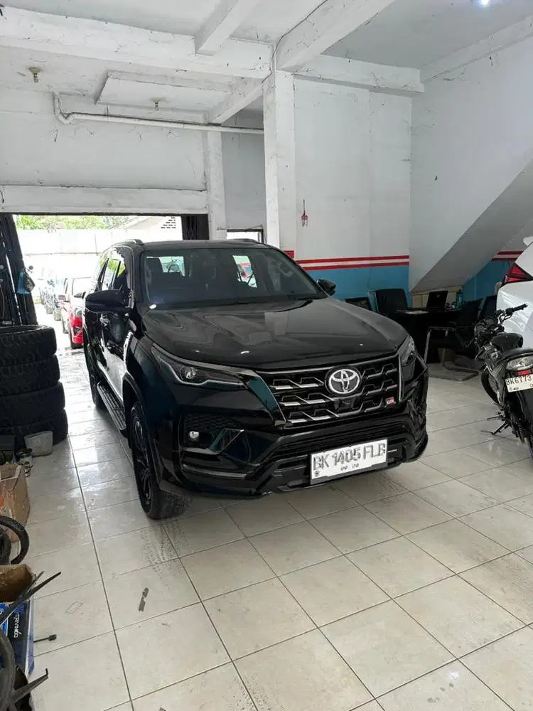 (Odo17rb) Toyota Fortuner 2.8 GR Sport Matic 2023 Murah