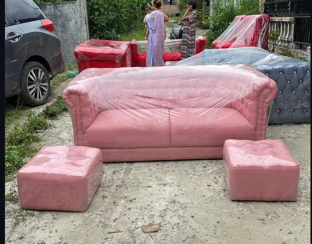 dijual sofa tidak dgn sofa kecilnya