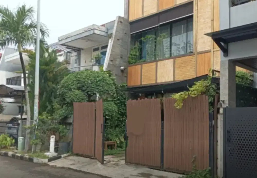 Rumah 2 Lantai Permata Buana