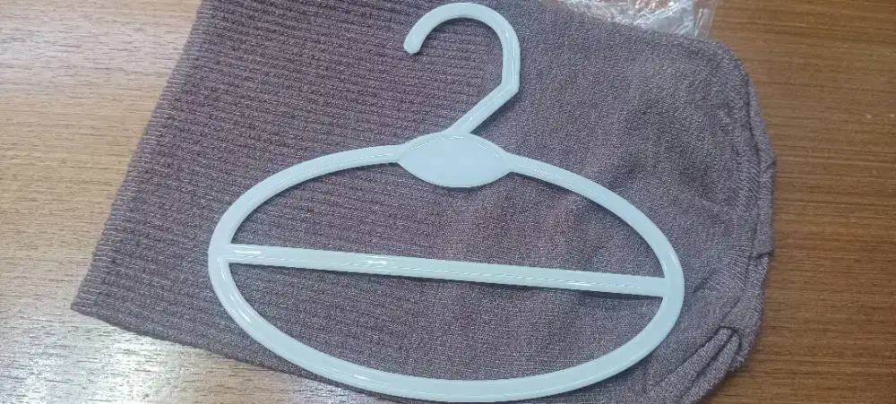 Di jual Hanger jilbab