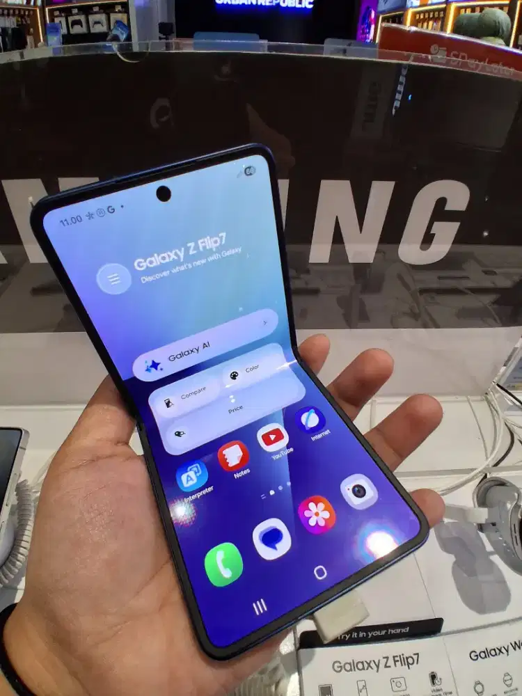 Promo Cicilan Gratis 1x atau 2x Cicilan Samsung Z Flip7 ram12 256gb