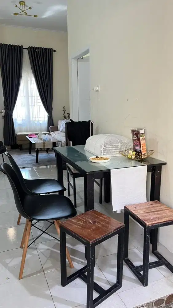 Dijual kursi makan informa