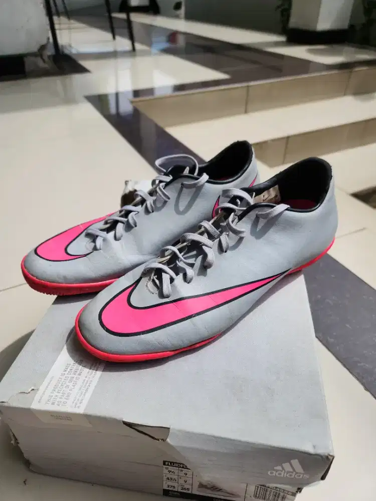 Nike mercurial victory 5