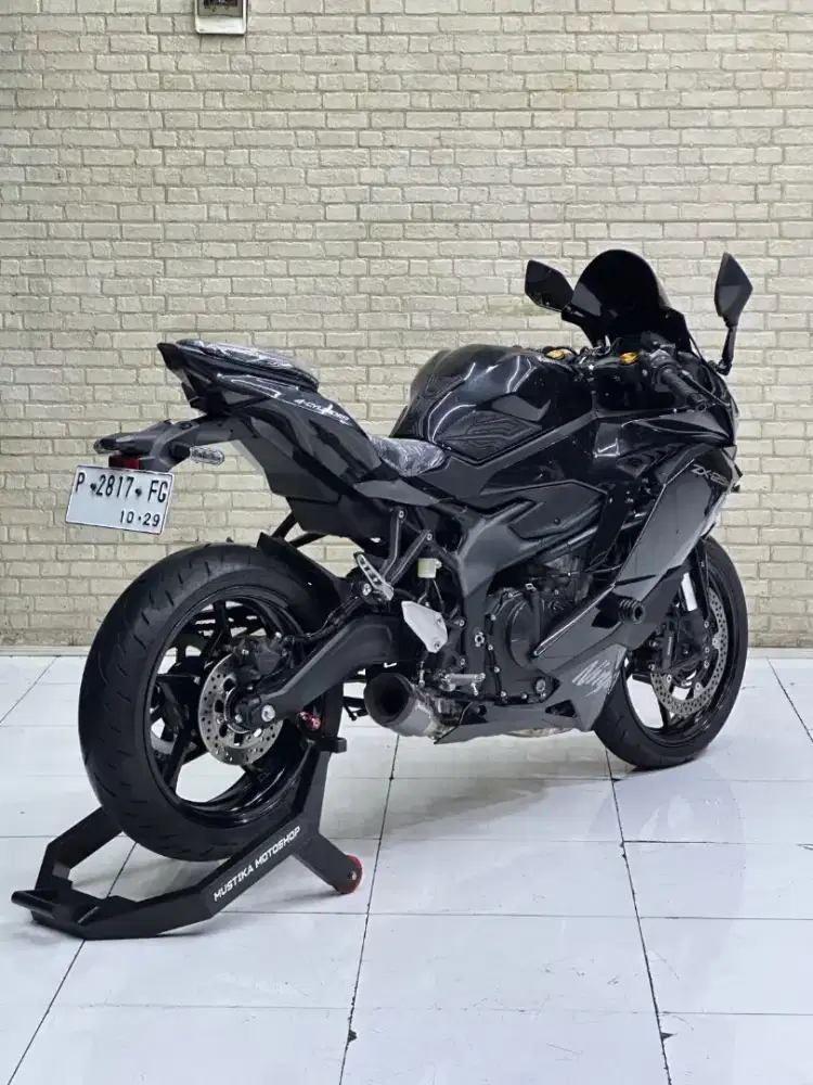 ODO 2RB‼️ Kawasaki ZX 25R TFT 2024 Likenew
 - Mustika motoshop