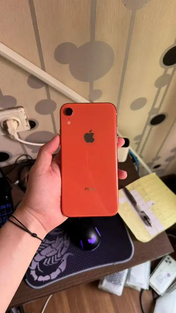 iphone xr 64 orange