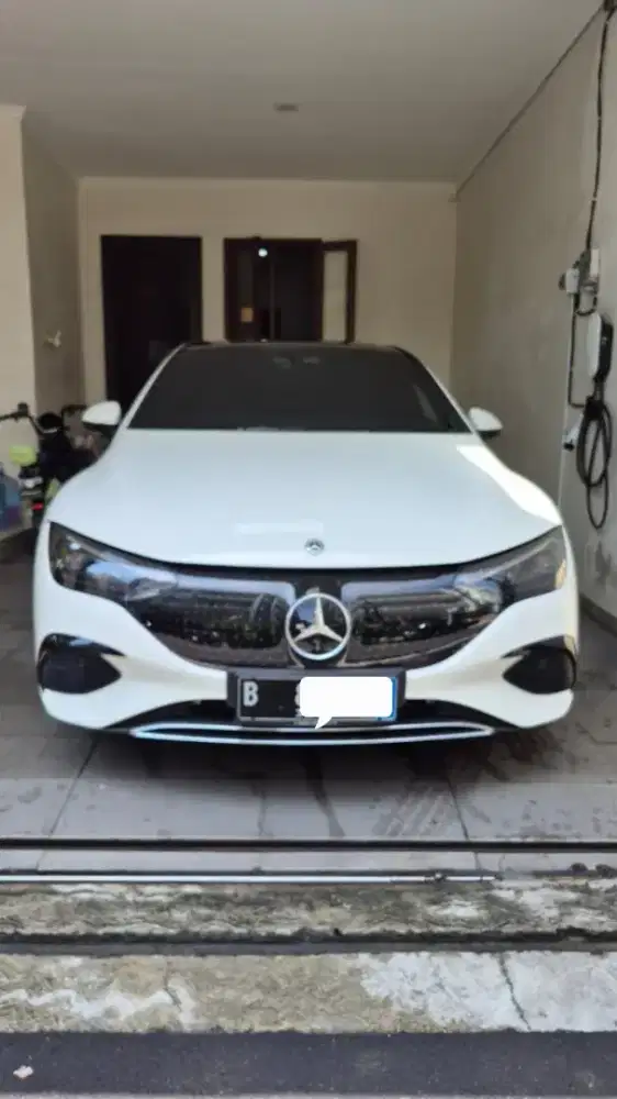 Mercy ev eqe350++ nik 2023