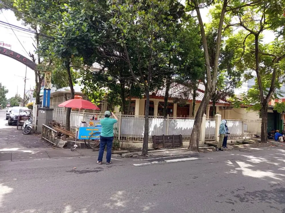 Dijual/Disewan Rumah Di Jalan Utama Margahayu