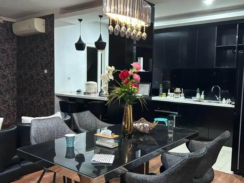 Rumah Bagus Dgn 2 Carport di Bintaro Tangsel Ut-15733