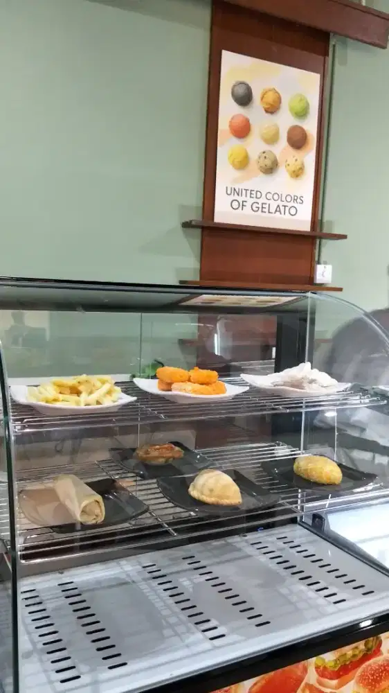 Deep frying show case