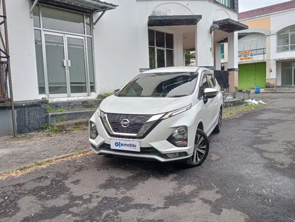 Pajak Panjang - NISSAN LIVINA 1.5 VL BENSIN A/T 2019 PUTIH
