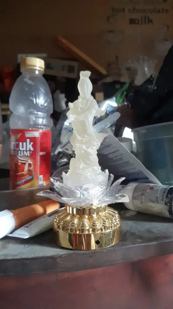 Pajangan lampu kwan im