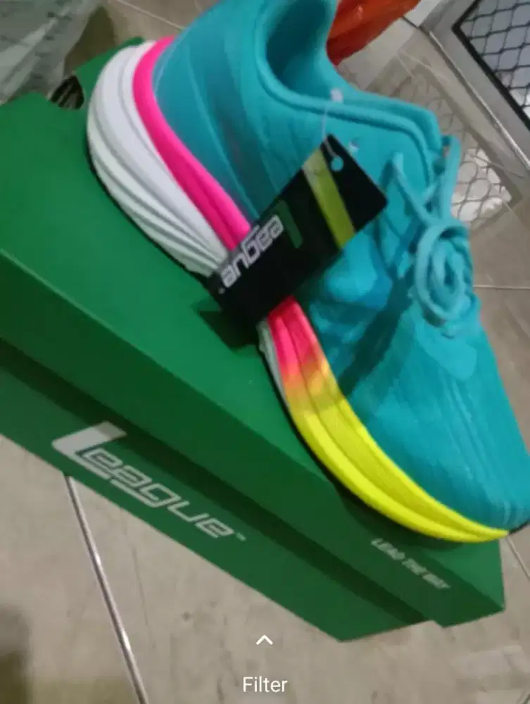 Dijual Sepatu Olahraga