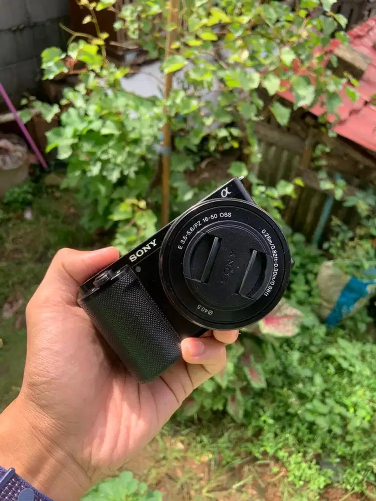 SONY ZVE 10 + lensa Sony 16-50mm