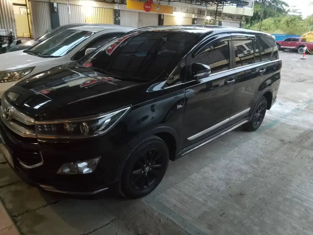 Kijang Innova Type V Low KM
