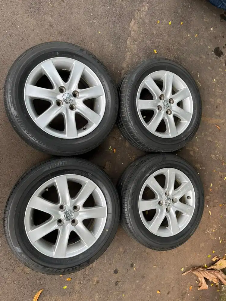 Dijual velg ori vios ukuran 15  + ban