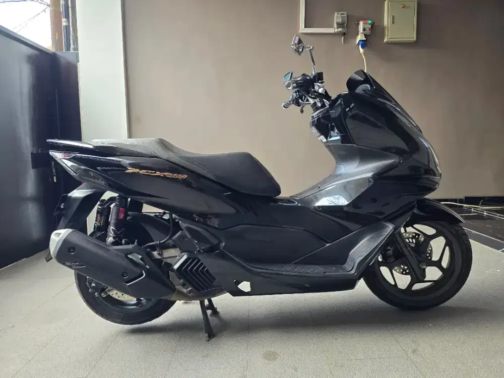 PCX 160 ABS Hitam 2022