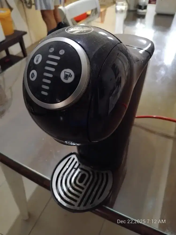 Mesin kopi Nescafé Dolce Gusto