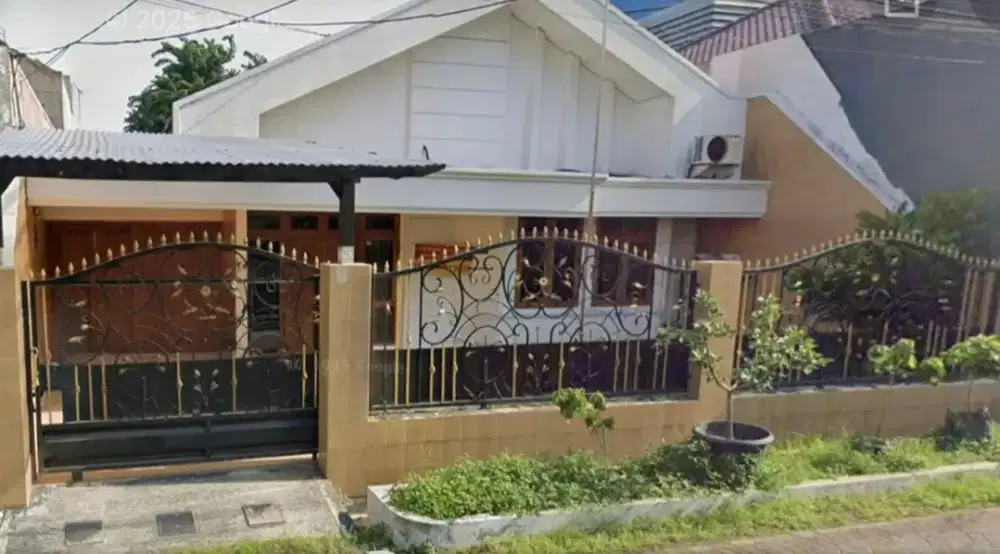 Dijual Rumah Strategis Manyar Kertoadi Surabaya Timur