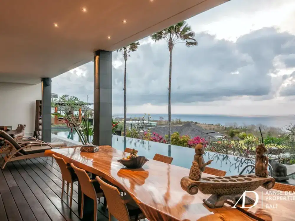 FREEHOLD | LUXURIOUS CLIFF-TOP RESIDENCE WITH OCEAN VIEWS IN PANDAWA