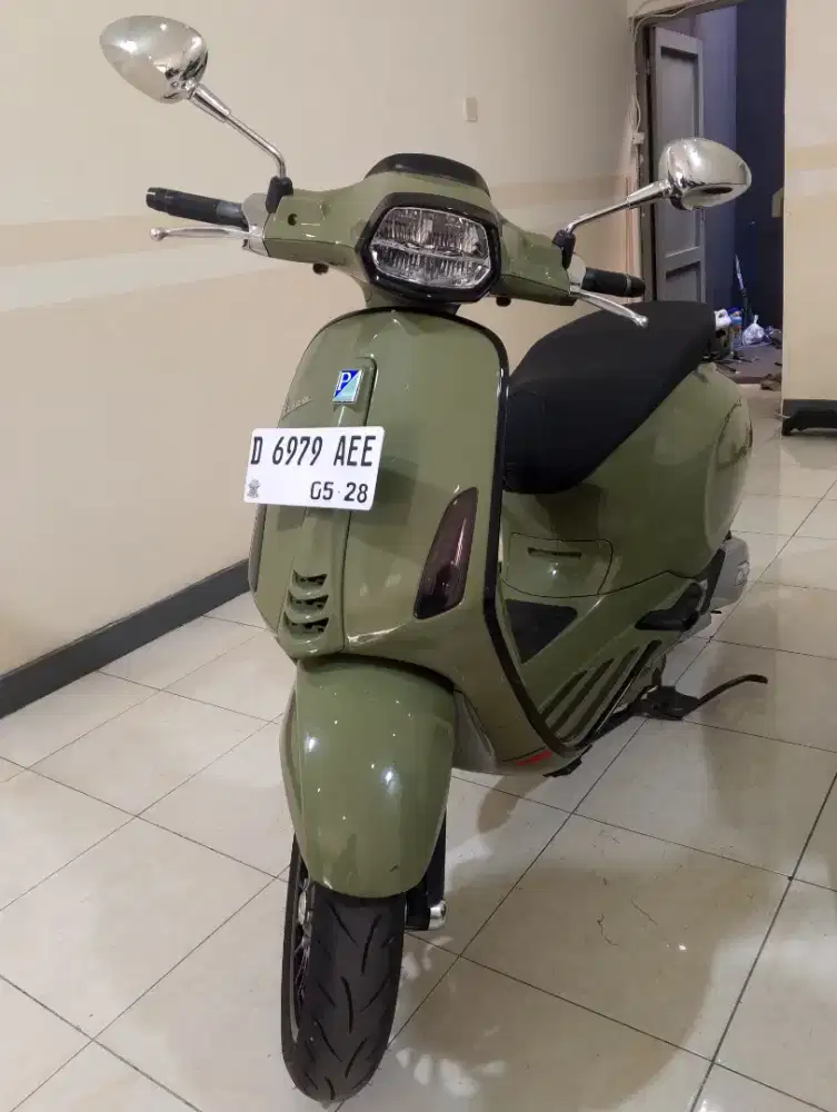 Jual Vespa Sprint 150 ABS Km. 17 rb