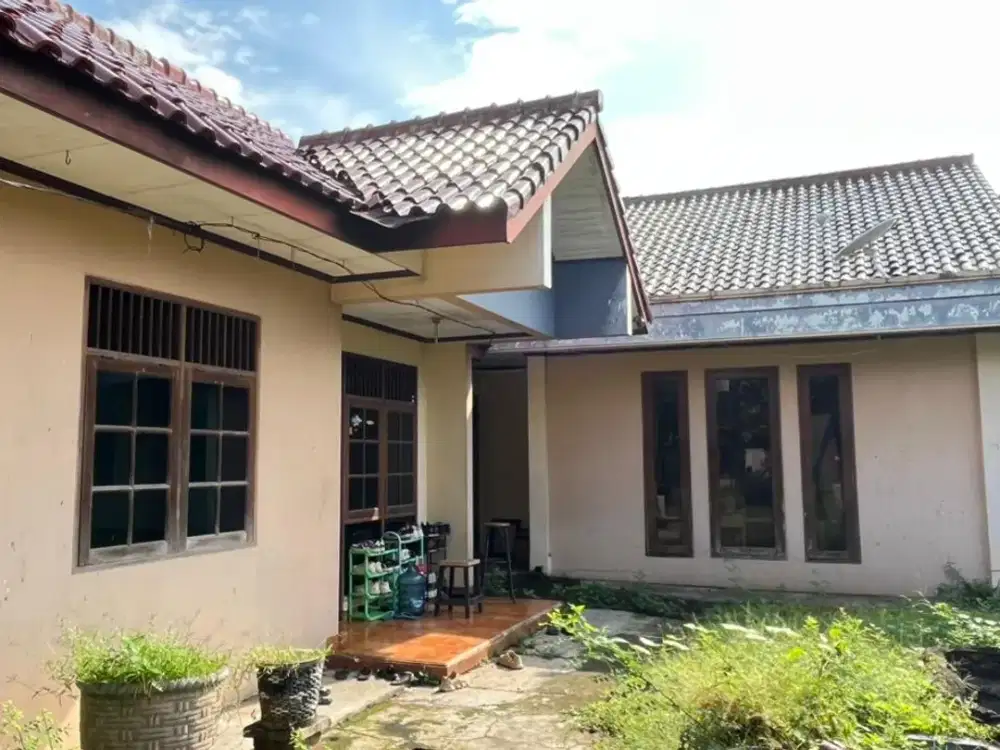 Rumah Luas bisa untuk Usaha atau Kantor di Duren Sawit Pondok Bambu Jakarta Timur