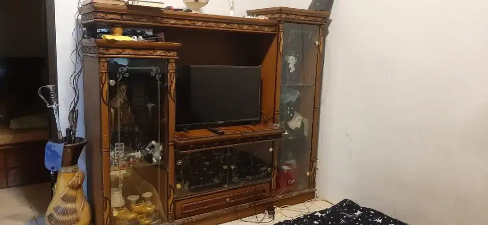 Rak tv dan rak pajangan harga untuk 2 barang