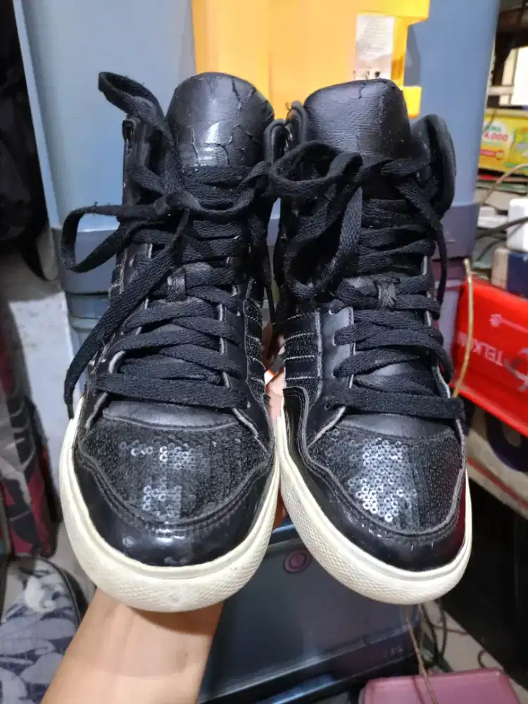 Sepatu Wanita Adidas Size 37