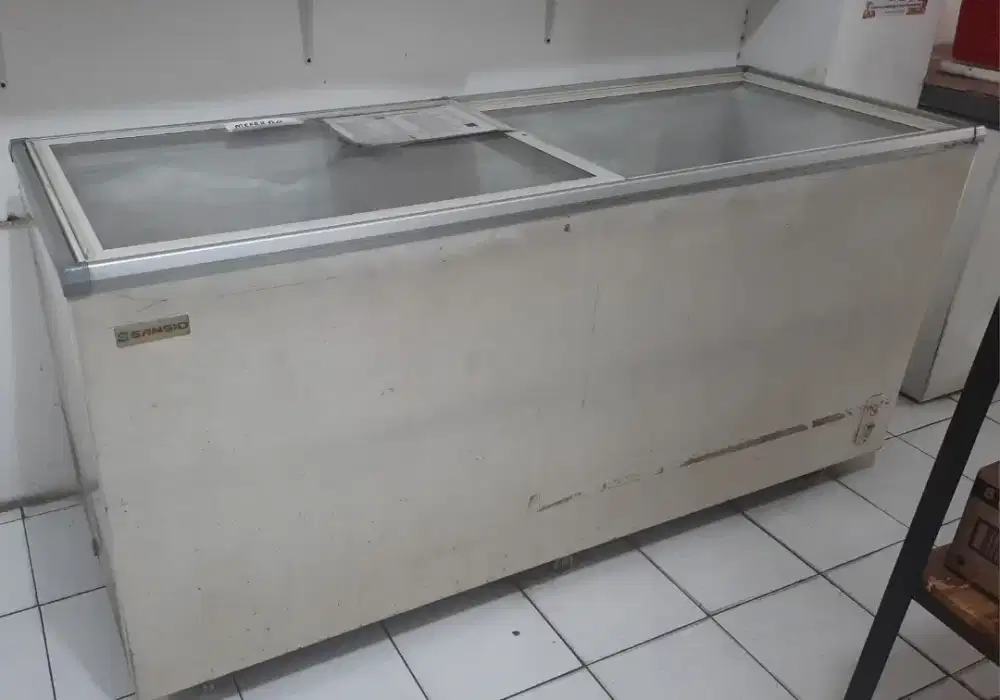 Jual Freezer Sansio 2 pintu kaca 600 liter