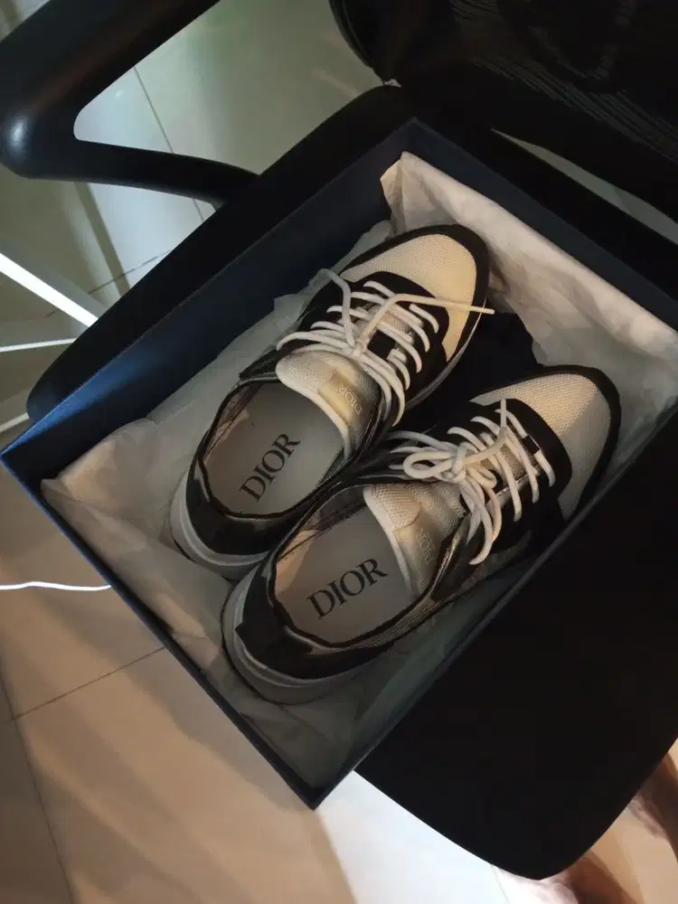 Sepatu DIOR B25 Runner Sneaker