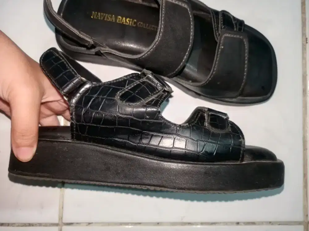 sepatu sandal wanita