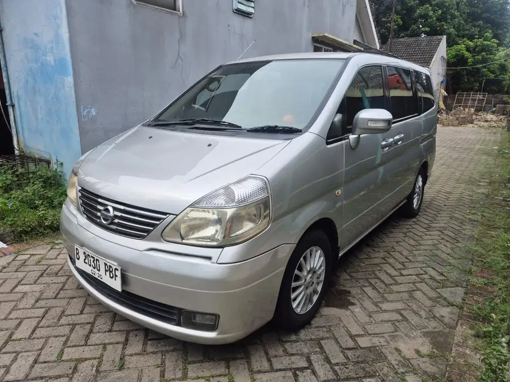Nissan Serena 2005 Bensin