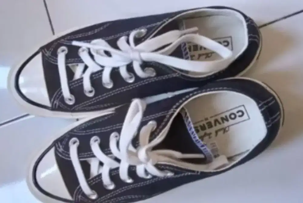 sepatu Converse
