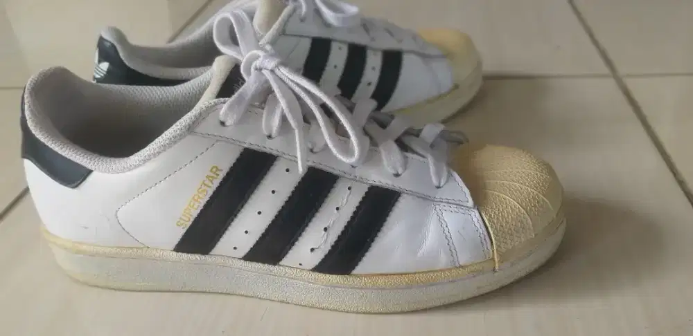 Sepatu merek adidas superstar orginal size 40