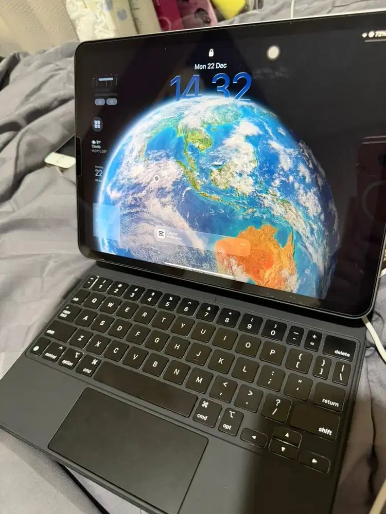 iPad Pro (4th Gen) M2 256GB + Magic Keyboard + Apple Pencil