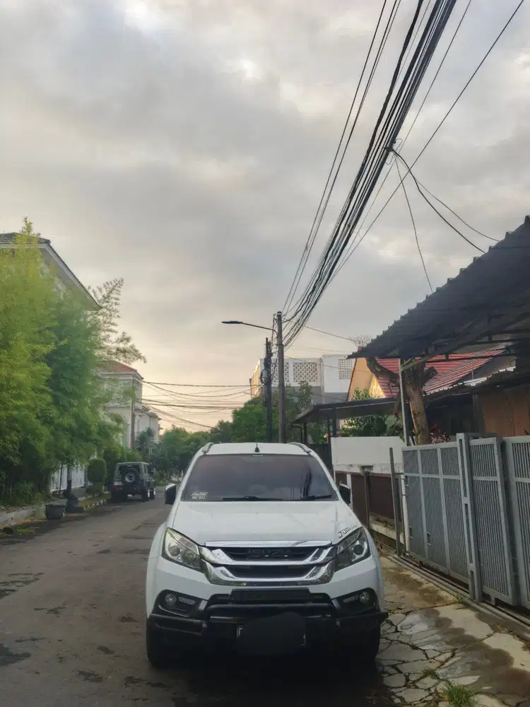 Isuzu MU-X 2015 Diesel