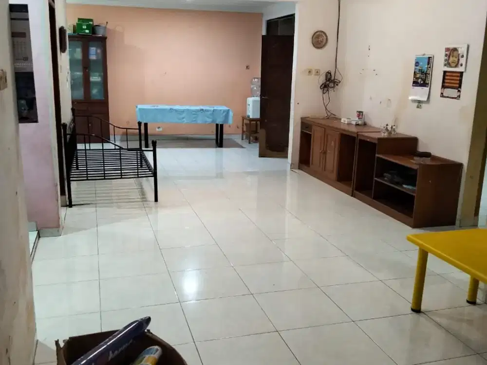 Dijual rmh di Ciledug indah jl dirgantara luas tanah 150 luas bangunan 90