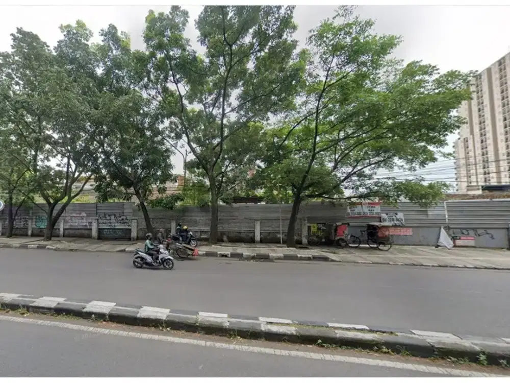 dijual tanah 2.452m pinggir jalan raya sudirman kota bandung kotak lebar 37 meter hadap selatan lokasi strategis dekat sudirman suite