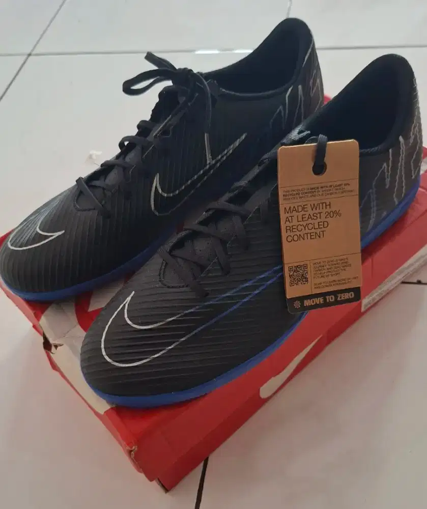 Sepatu Futsal Nike Mercurial - Size 46