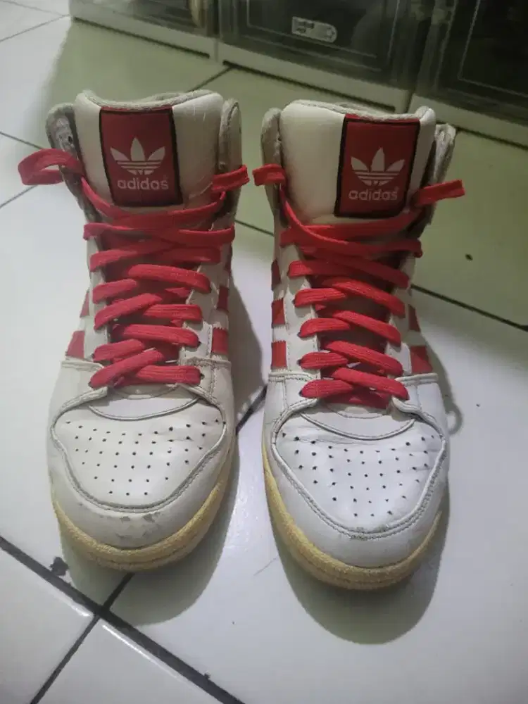 Adidas basket putih Original Size:42,5/27cm