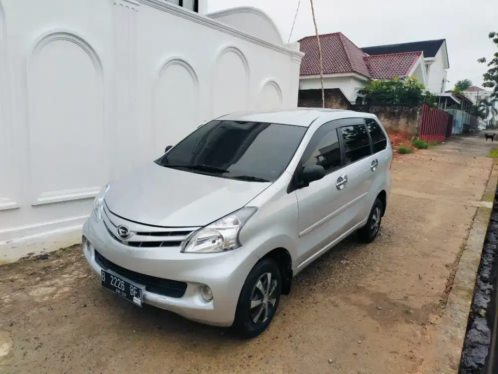 Daihatsu xenia M deluxe mt