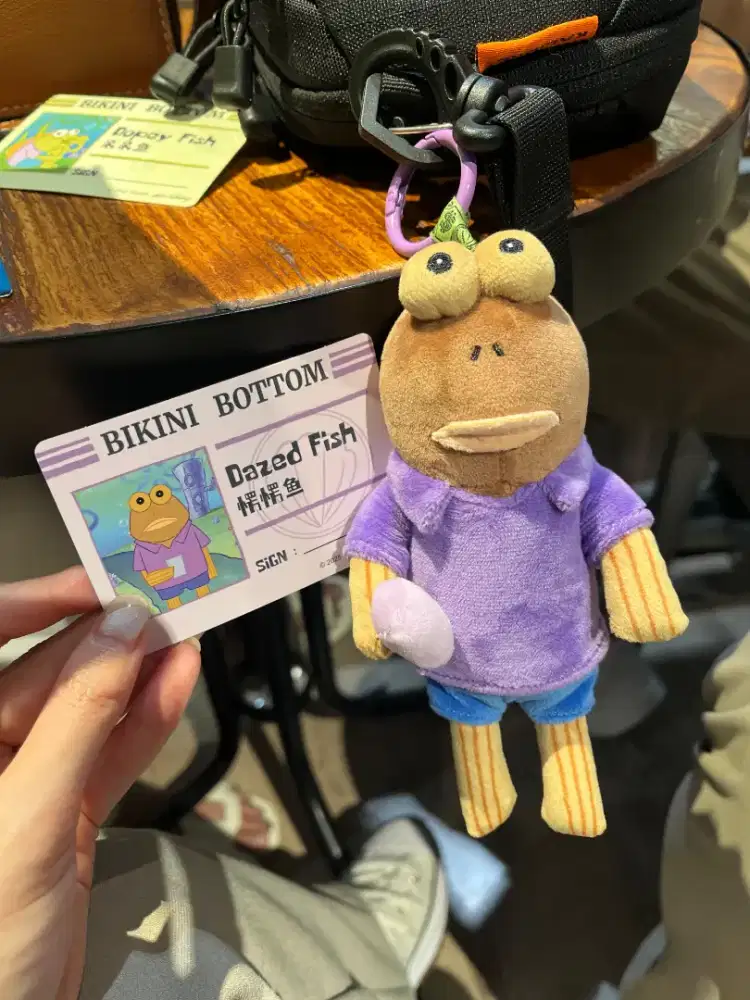 POP MART SPONGEBOB gantungan original