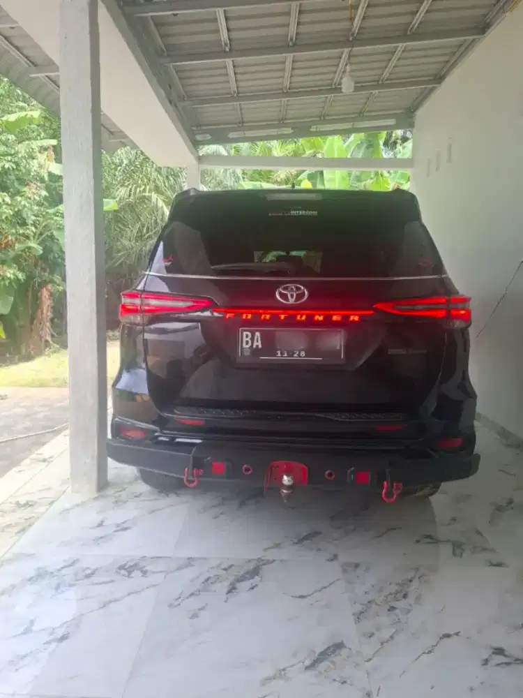 Fortuner 2.4 VRZ TRD 2020
