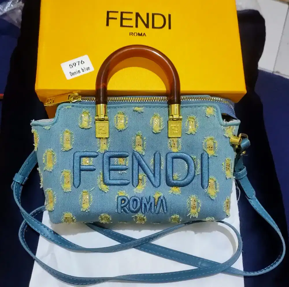 Tas Wanita FENDI ROMA