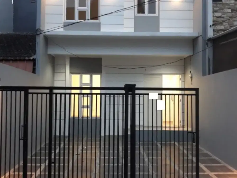 Ss.2920- Murah !! Dijual Cepat !! Rumah 6x17 Siap Huni Minimalisi di Janur Kuning Residence