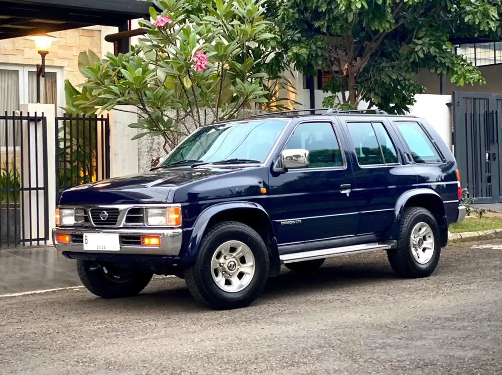 Nissan Terrano GrandRoad XTR 2001